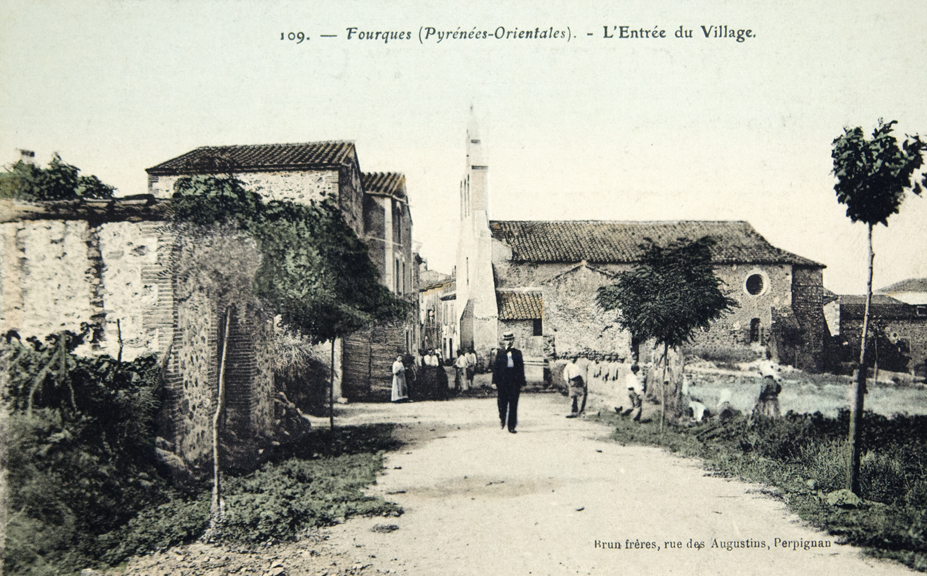 Fourques. carte postale